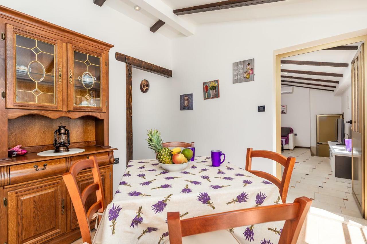 Hrvatin Apartment